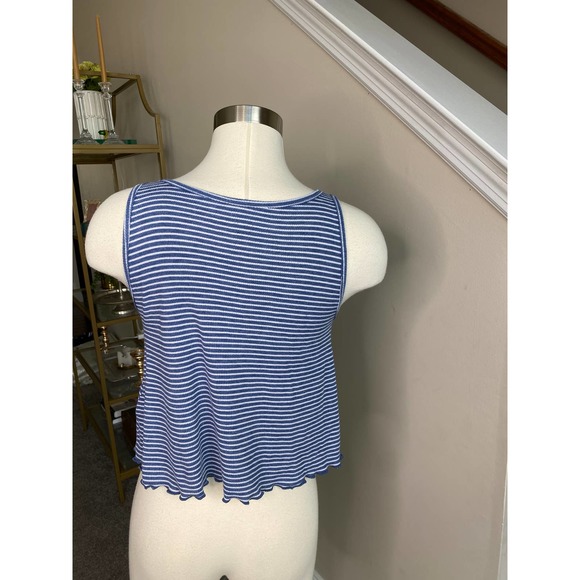 Hollister Must Have Collection blue/white striped cropped flowy tank, size XS - Picture 3 of 7